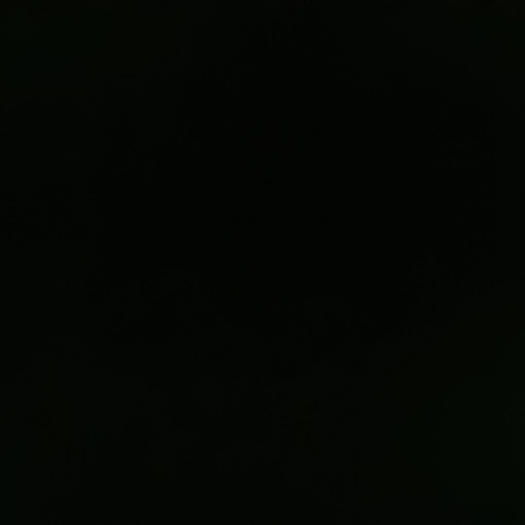 郁颐